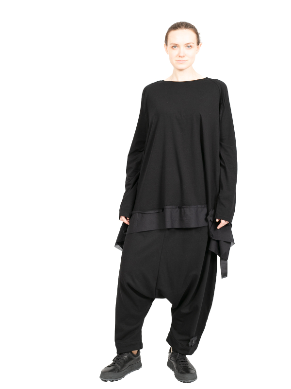 Pluslavie (Plü) - weiter Pullover mit Tüllsaum - The Square Black