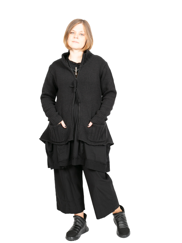 Rundholz Black Label - Taillierte Strickjacke mit Taschen in Ripp black - 2243627104