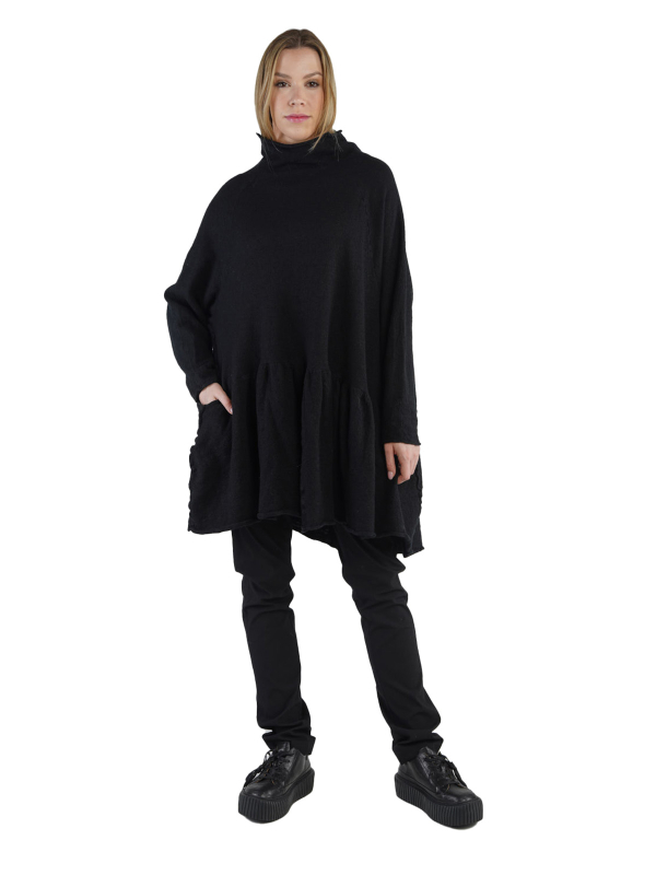 Rundholz - Stricktunika mit Volant und Kellerfalte gekochte Wolle Oversize Black - 2241687011